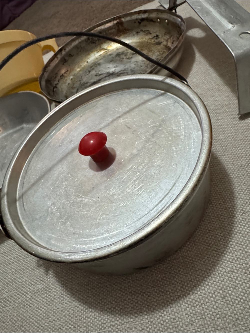 Used Mess Kit-Multi Piece Set-Pans Pots with Lid-Plastic Cup-Metal-Used-Marks - Picture 2 of 9